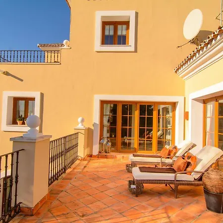 Villa El Paraiso Estepona